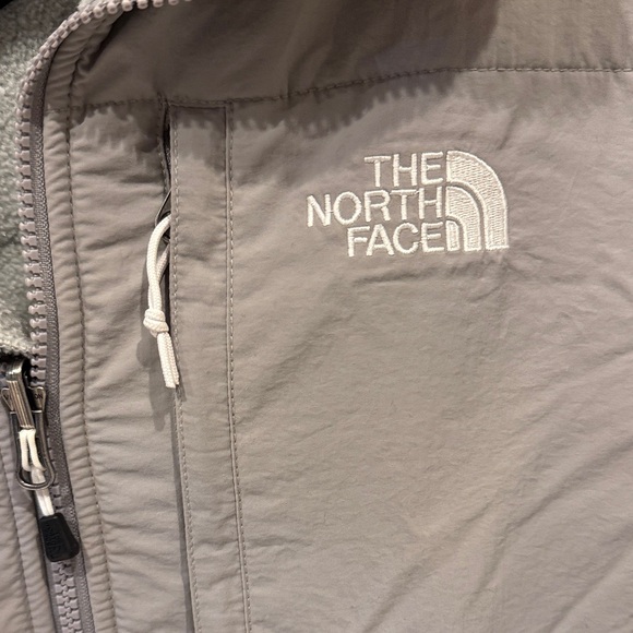 The North Face Light Gray Denali Jacket - Picture 3 of 4